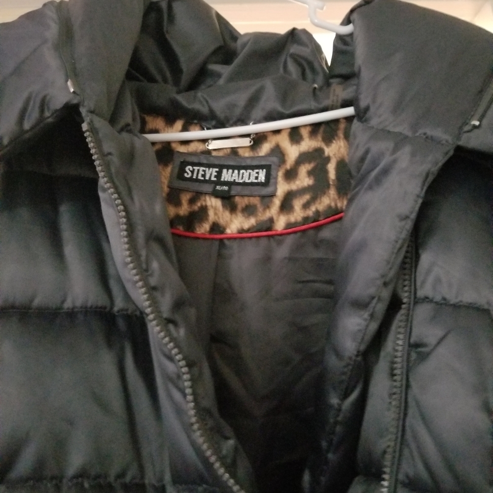Steve Madden pleated bubble jacket